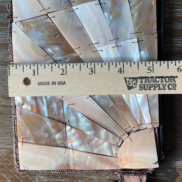 Mod by Design | Mother of Pearl | Glass Bead | Wristlet | Clutch | 5.25 x 10 - Picture 11 of 12